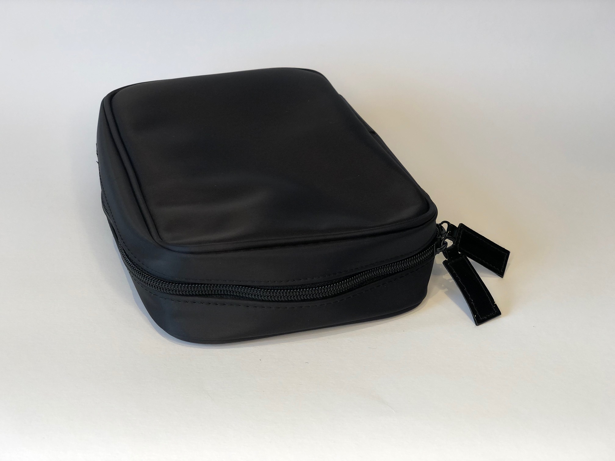 Travel Makeup Bag- Cosmetic Storage with Dividers - Wellington Natural Care